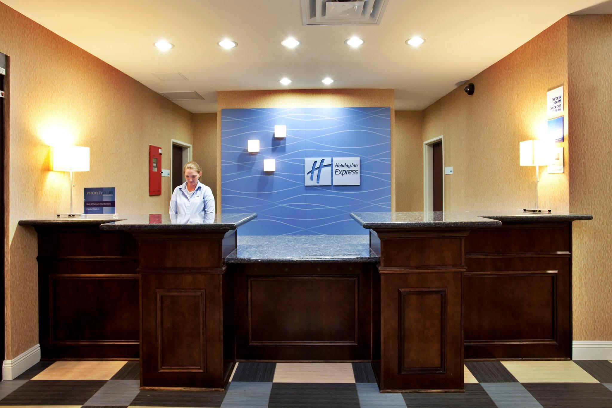 Holiday Inn Express Hotel & Suites Baton Rouge -Port Allen By Ihg Interiør billede