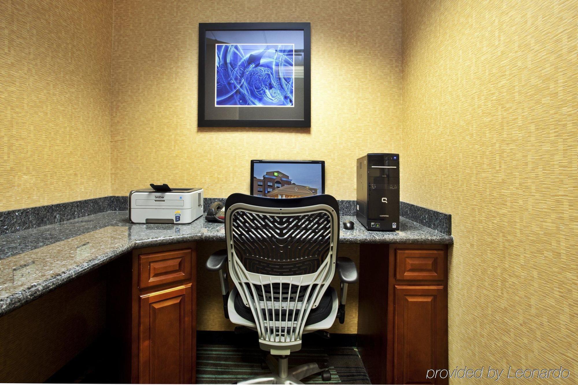 Holiday Inn Express Hotel & Suites Baton Rouge -Port Allen By Ihg Faciliteter billede
